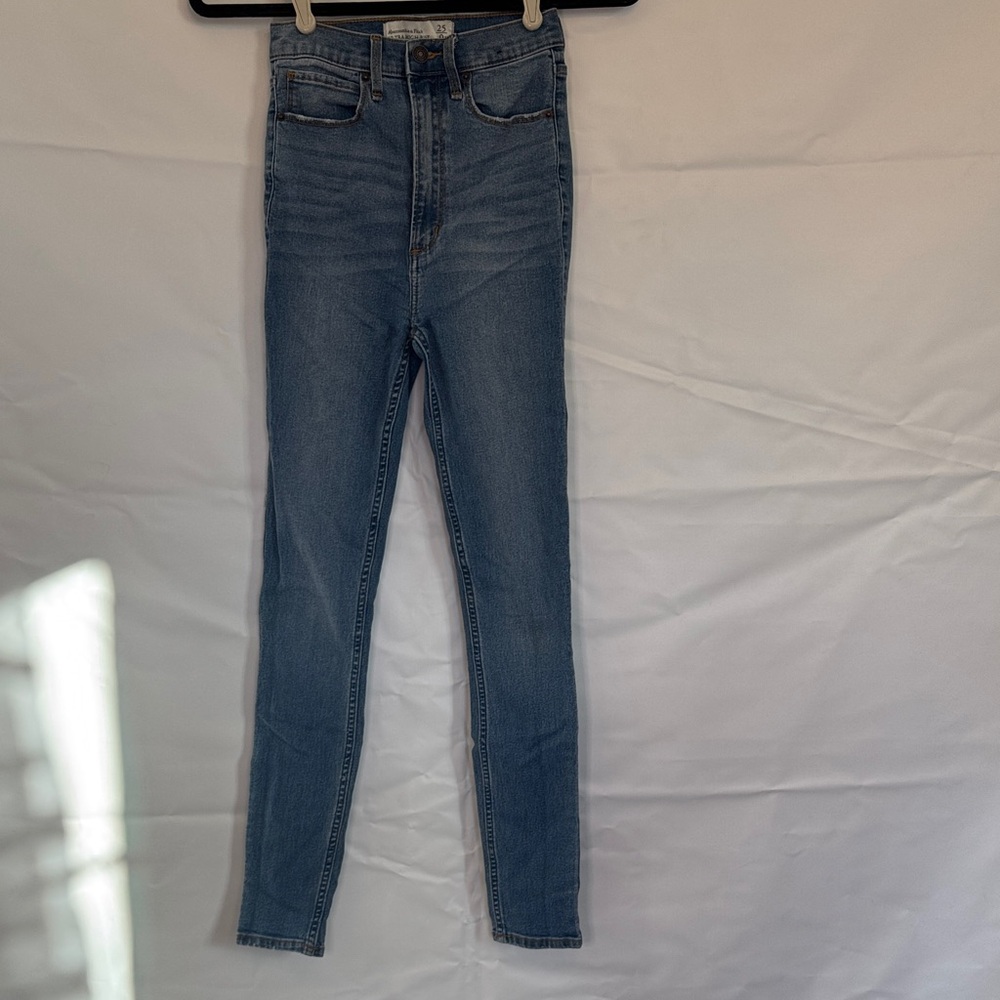 Abercrombie & Fitch High Rise Blue Jeans